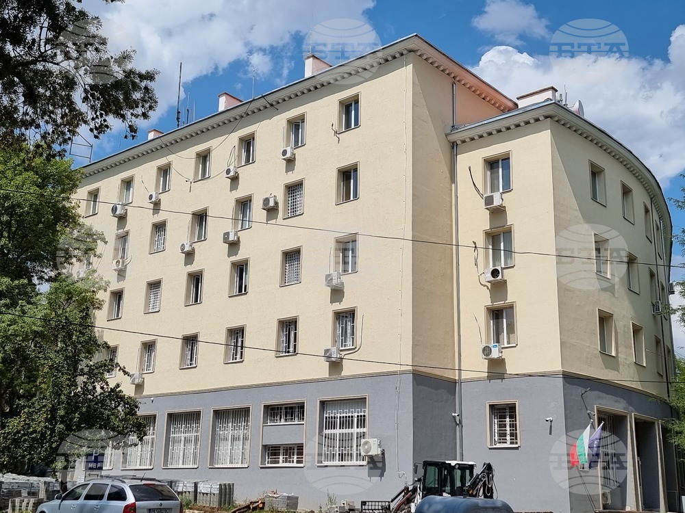 Мъж на 23 години е предизвикал вчерашната верижна катастрофа в Перник, съобщиха от полицията