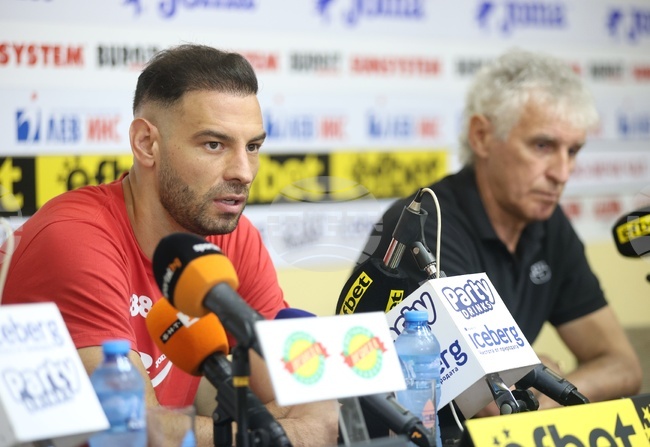 ПФК Локомотив София - пресконференция