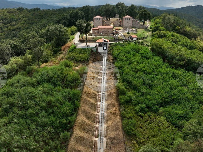Село Белчин - музеен комплекс „Цари Мали град“