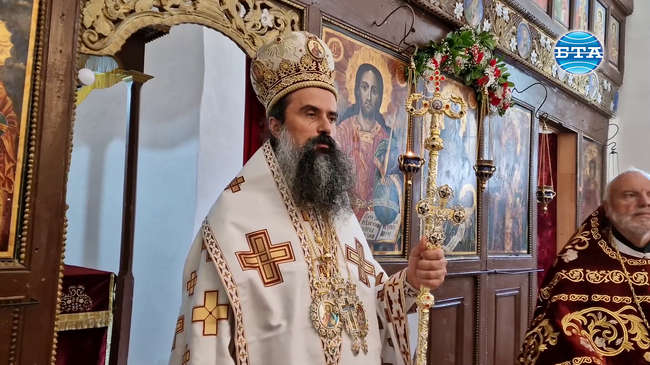 Патриарх Даниил оглави архиерейска света литургия и водосвет в Жаблянския манастир по повод храмовия му празник