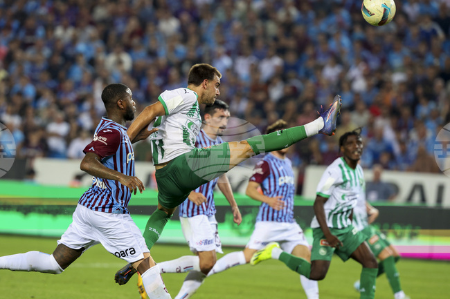 Вердер Бремен привлече под наем нападател от Щутгарт