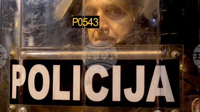 Граждани блокираха пътя към летището в Подгорица в знак на протест срещу строеж на водопречиствателна станция