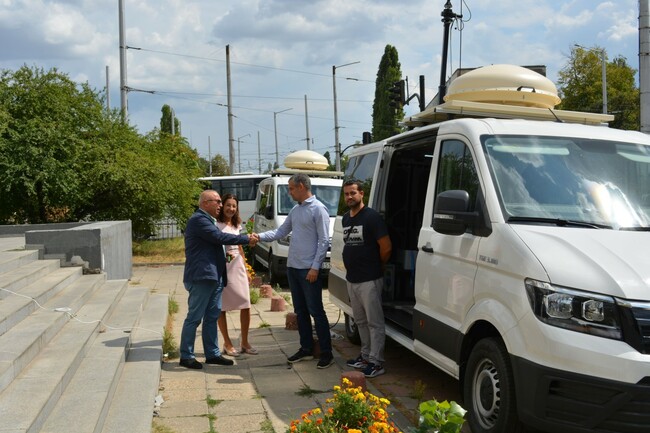 Комисията за регулиране на съобщенията разполага с нови мобилни станции за радиомониторинг, оборудвани с последно поколение специализирана апаратура