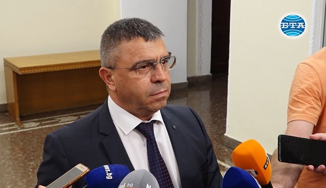 Няма да бъде назначаван главен секретар на МВР по време на служебното правителство, заяви министър Атанас Илков