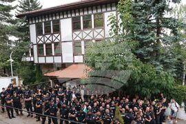 Квартал „Бояна“ - Любомир Николов