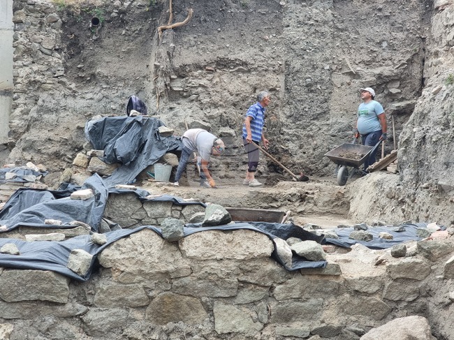 Община Бургас ще поиска от държавата терен за изграждането на археологически парк край Бургаските минерални бани