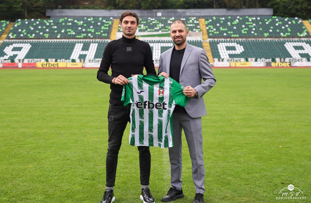 Мартин Райнов и Константин Иванов преподписаха с Янтра