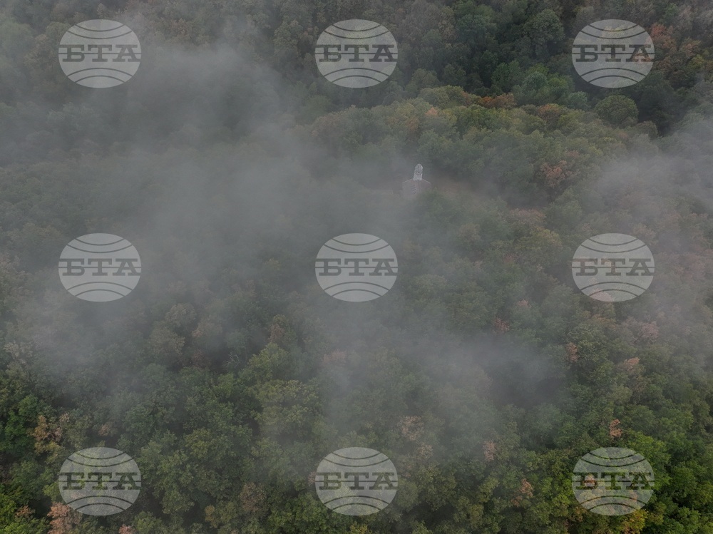 Село Долни Пасарел - манастир „Свети Николай Мирликийски - Летни“ - изглед