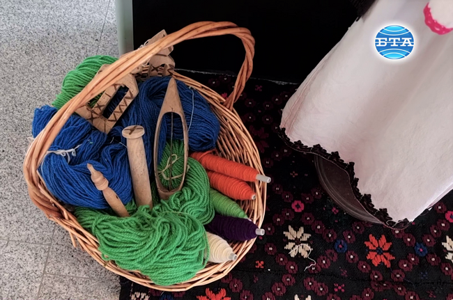 Етнографска изложба в Художествената галерия в Разград представя съвременни капански тъкани и накити