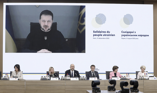 На дарителската конференция за Украйна в Париж са били събрани малко над един милиард евро, каза френската външна министърка