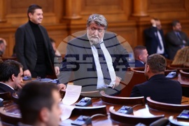 Парламент - извънредно заседание - Вежди Рашидов