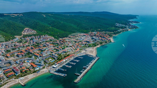 Посланикът на Дания ще открие в Свети Влас барелеф на Ханс Кристиан Андерсен 