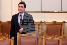 Парламент - извънредно заседание - Крум Зарков