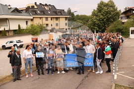 Квартал „Бояна“ - поддръжници на Ахмед Доган - "поход за демокрация"