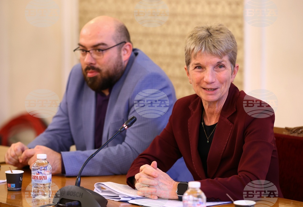Парламент - Даниела Дашева - студентски съвети - среща