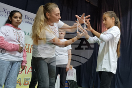 Село Голямо Соколово - празник - игри от детството на баба