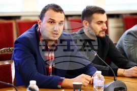 Парламент - Даниела Дашева - студентски съвети - среща - Даниел Парушев