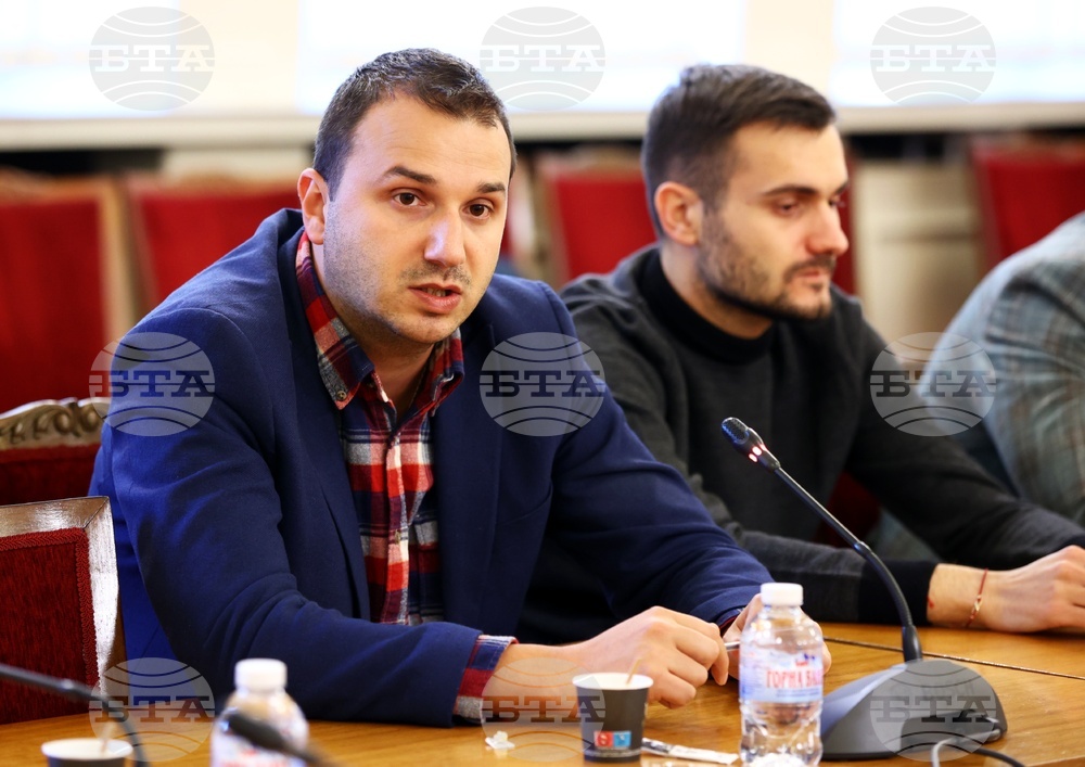 Парламент - Даниела Дашева - студентски съвети - среща - Даниел Парушев