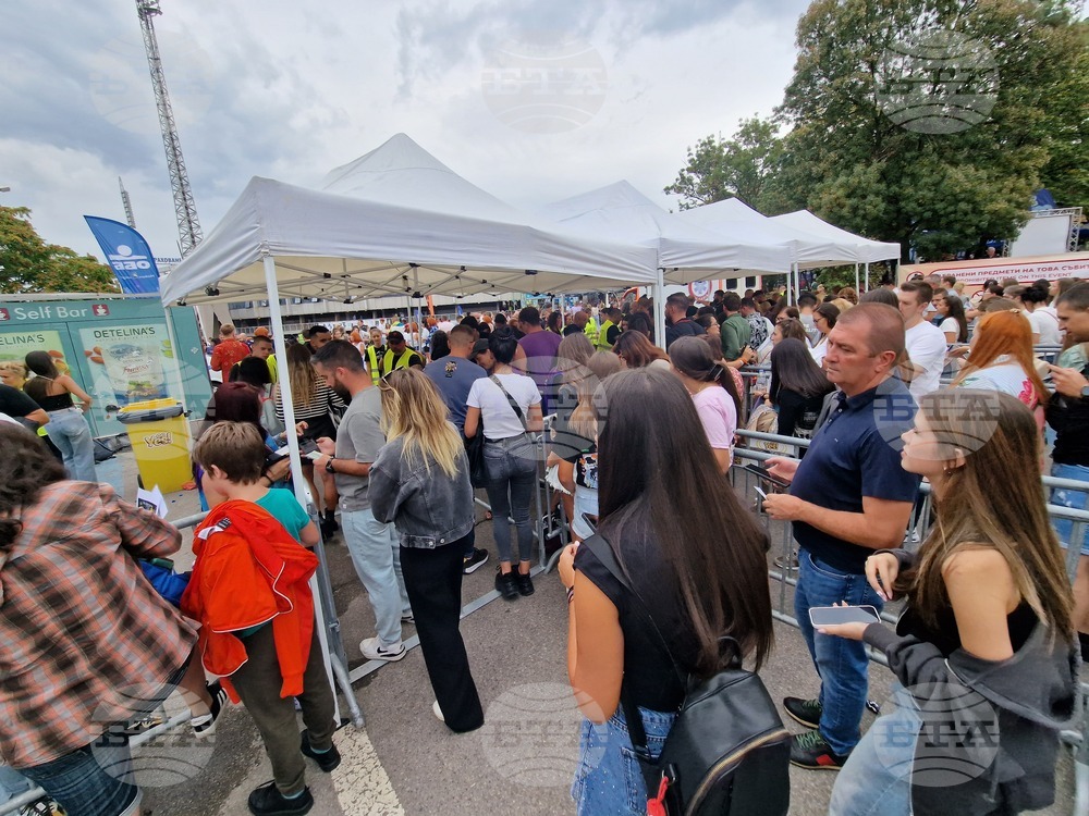 Концерт на Ед Шийран - фенове - пропускателен режим