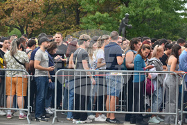 Концерт на Ед Шийран - фенове - пропускателен режим