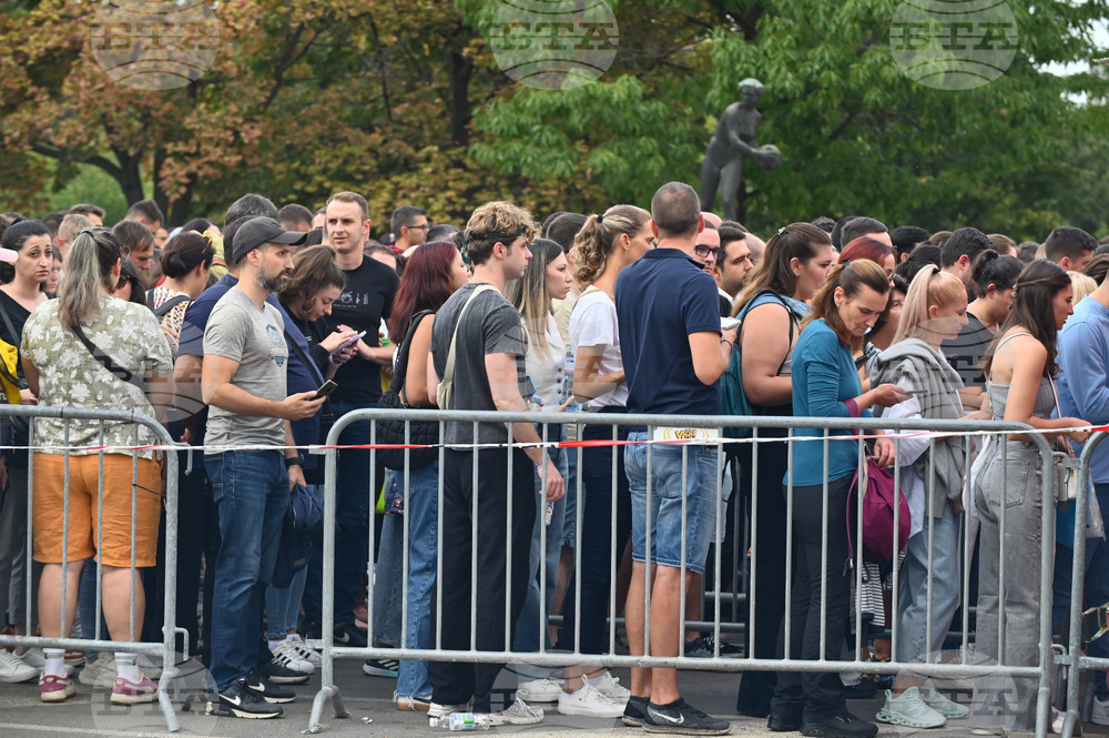 Концерт на Ед Шийран - фенове - пропускателен режим