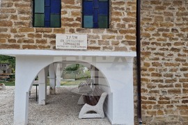 Лозница - храм - обновен