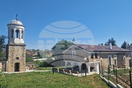 Лозница - храм - обновен