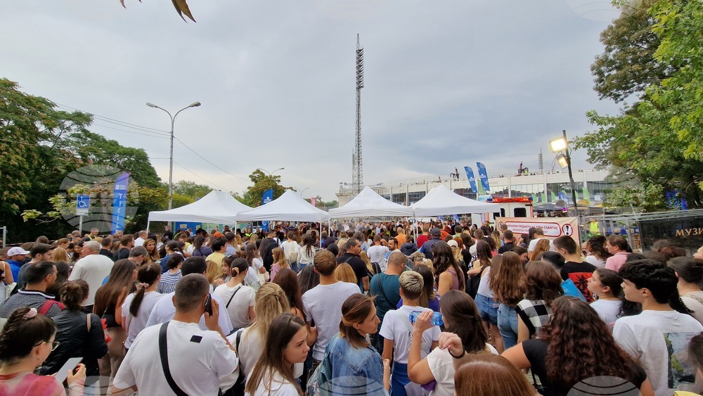 Концерт на Ед Шийран - фенове - пропускателен режим