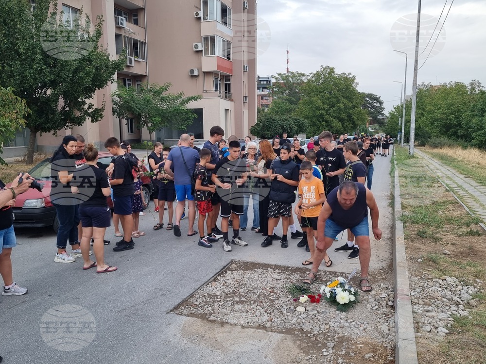 Плевен - бдение - починало момче