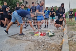 Плевен - бдение - починало момче