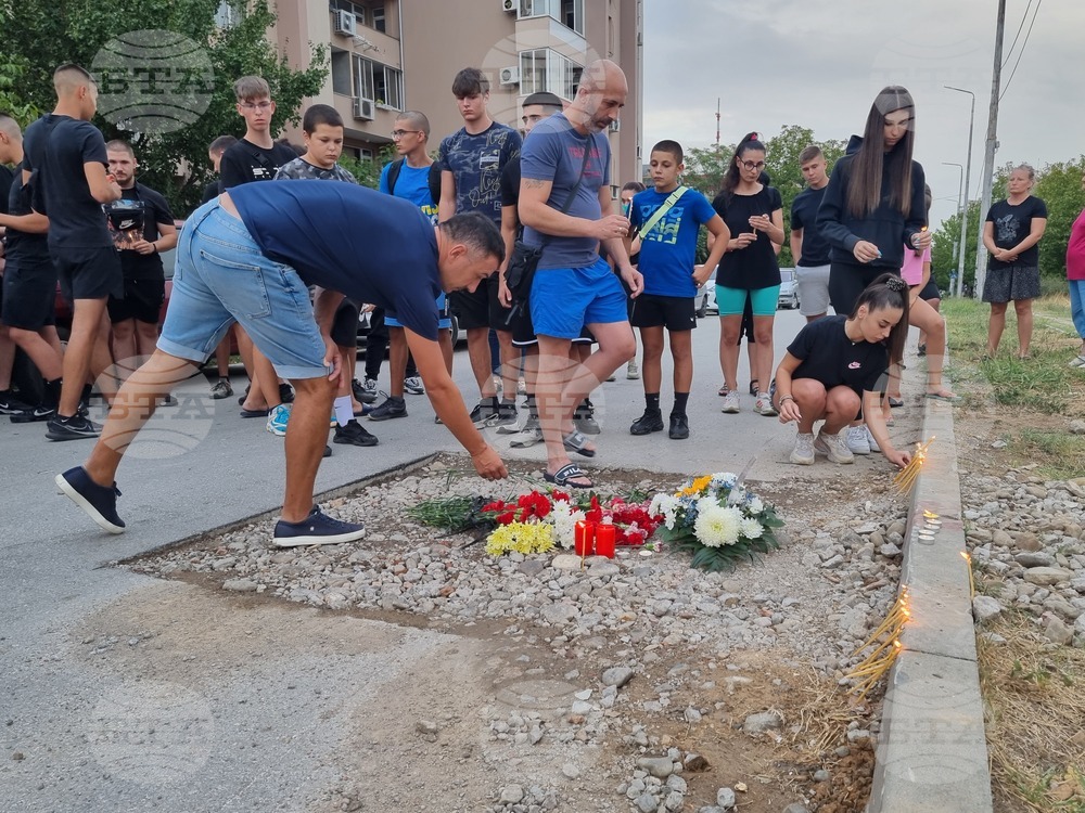 Плевен - бдение - починало момче