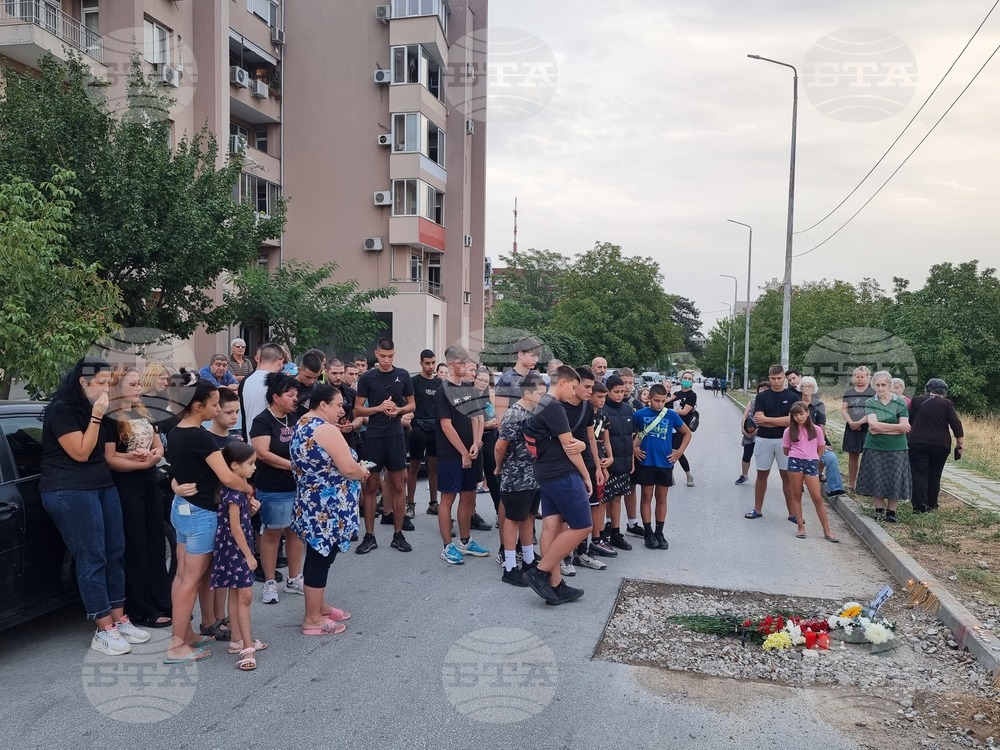 Плевен - бдение - починало момче