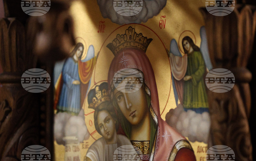 От Българската православна църковна община „Свети Климент Охридски“ в Мюнхен споделиха график на богослуженията за месец август