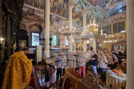 Хасково - църква"Свети Архангели Михаил и Гавраил" - Възкресната празнична литургия