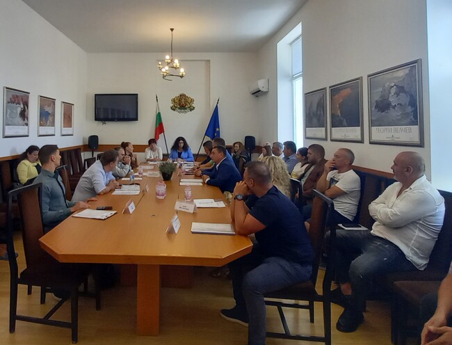 Със съгласие за предложение за председател на РИК завършиха консултациите при областния управител за състава на РИК за Трети изборен район – Варненски 