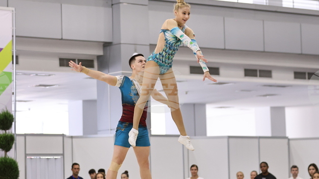 Българските състезатели направиха официална подиум тренировка преди Европейското първенство по спортна аеробика за мъже и жени в Азербайджан