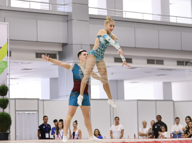 Българските състезатели направиха официална подиум тренировка преди Европейското първенство по спортна аеробика за мъже и жени в Азербайджан