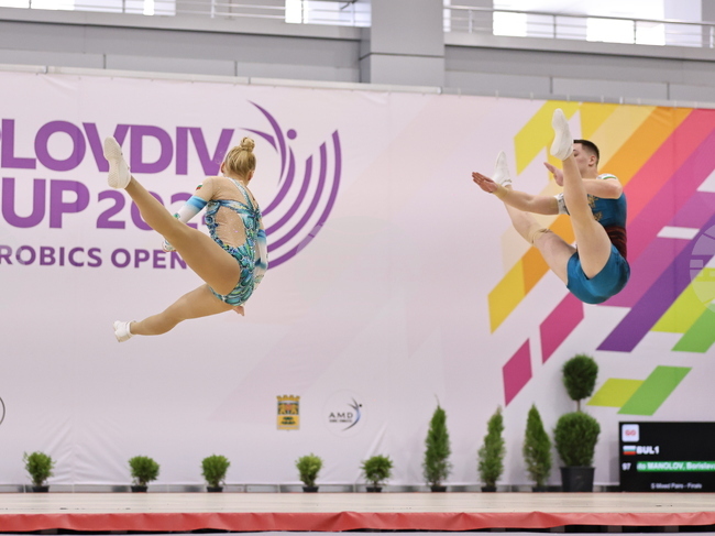 Още два финала за България на Европейското първенство по спортна аеробика за мъже и жени в Азербайджан