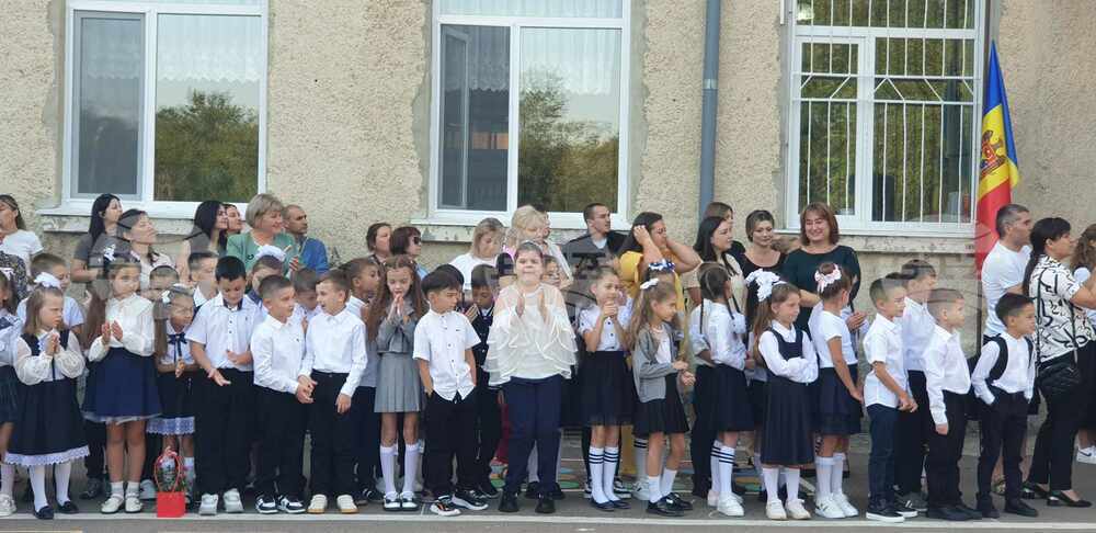 3,239 Students Begin School in Taraclia on September 2