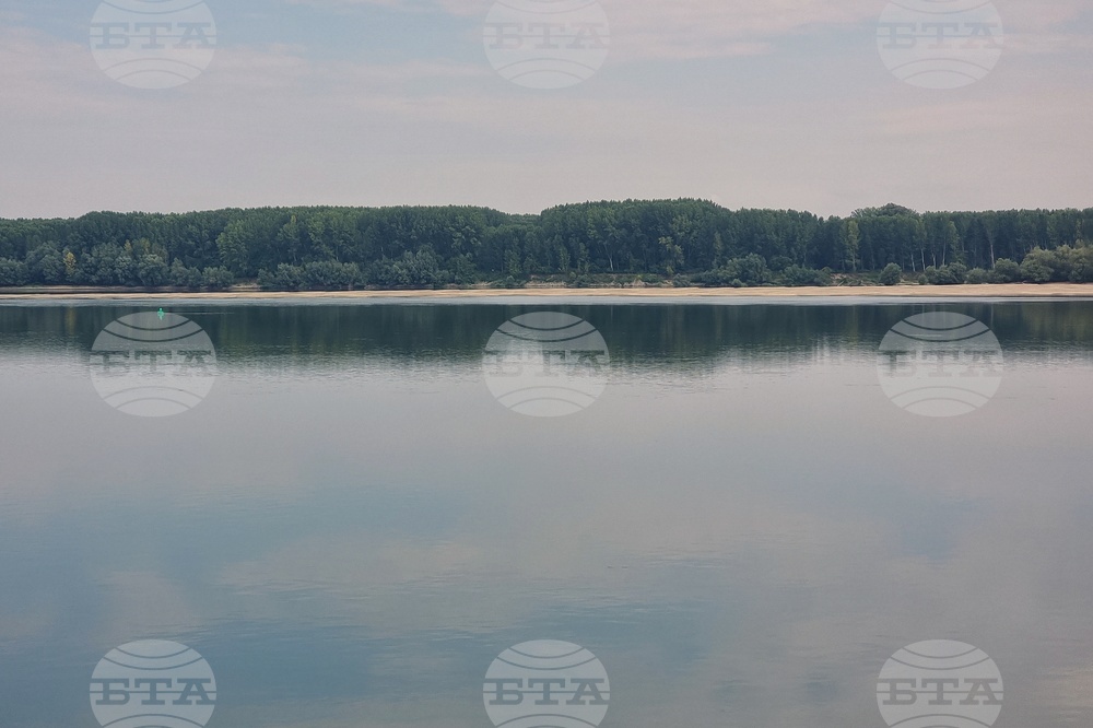 Лом - река Дунав - ниско ниво