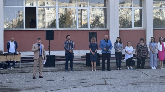 Община Русе: Заместник-кметът Борислав Рачев уважи откриването на учебната година в Спортното училище