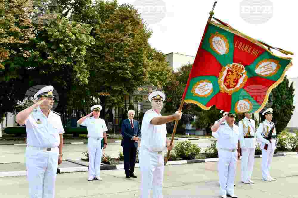 Капитан I ранг Борислав Великов е новият командир на Военноморската база във Варна