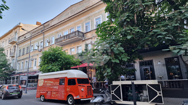 Десетки хиляди жители на Одеса останаха без отопление и водоснабдяване след нощните удари