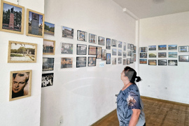 Антоново - изложба - архивни снимки