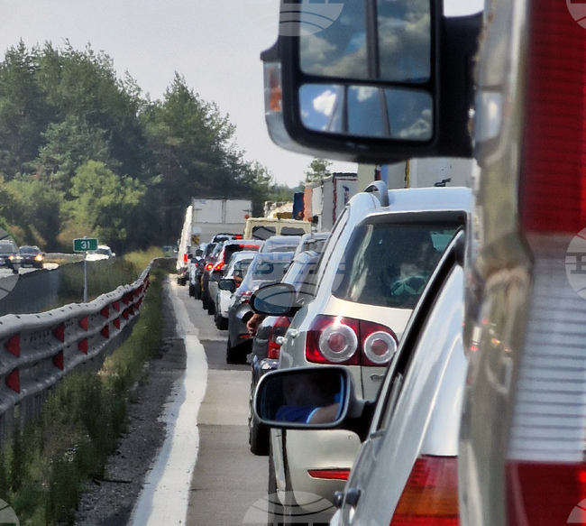 Сигнали за пет пътнотранспортни произшествия, затрудняващи движението на автомагистрала "Тракия", са получени в полицията в Пазарджик