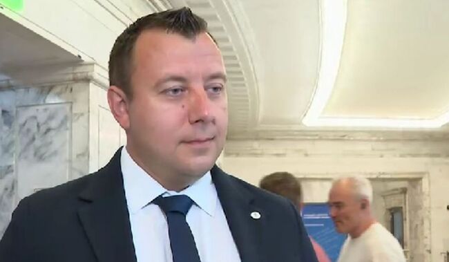 Петър Петров от „Възраждане“ – За поредна година държавата е превърнала населението в заложник на кризата с водния дефицит през лятото