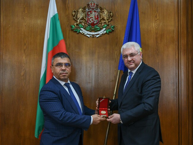 МВР: Министърът на вътрешните работи Атанас Илков се срещна с посланика на Р Турция у нас Н.Пр. Мехмет Саит Уянък