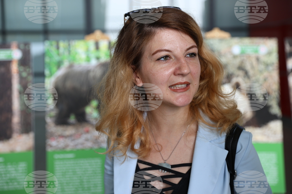 Летище "София" - „Четири лапи“ - изложба „Спасените: 20 години история“