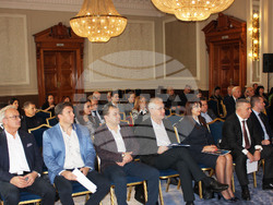 Снимка: НАПОС-РБ - Бургаският парламент е първи в страната с награда  „Добри практики за цялостна отчетност на Общински съвет – Бургас“