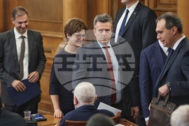 Парламент - проектокабинет - заседание - кандидати за министри